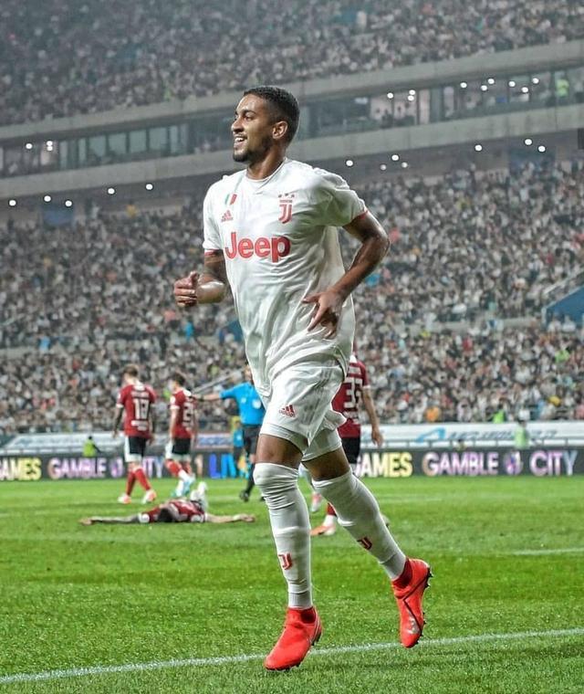 肩负更多责 肩负更多责